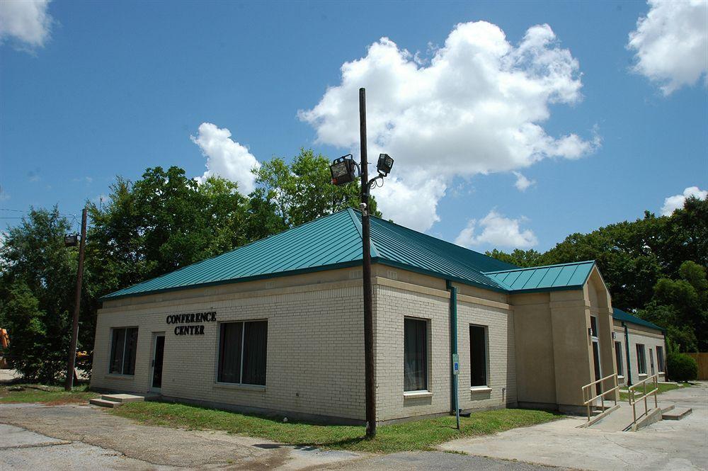 Elf Express Hotel Baton Rouge Exterior photo