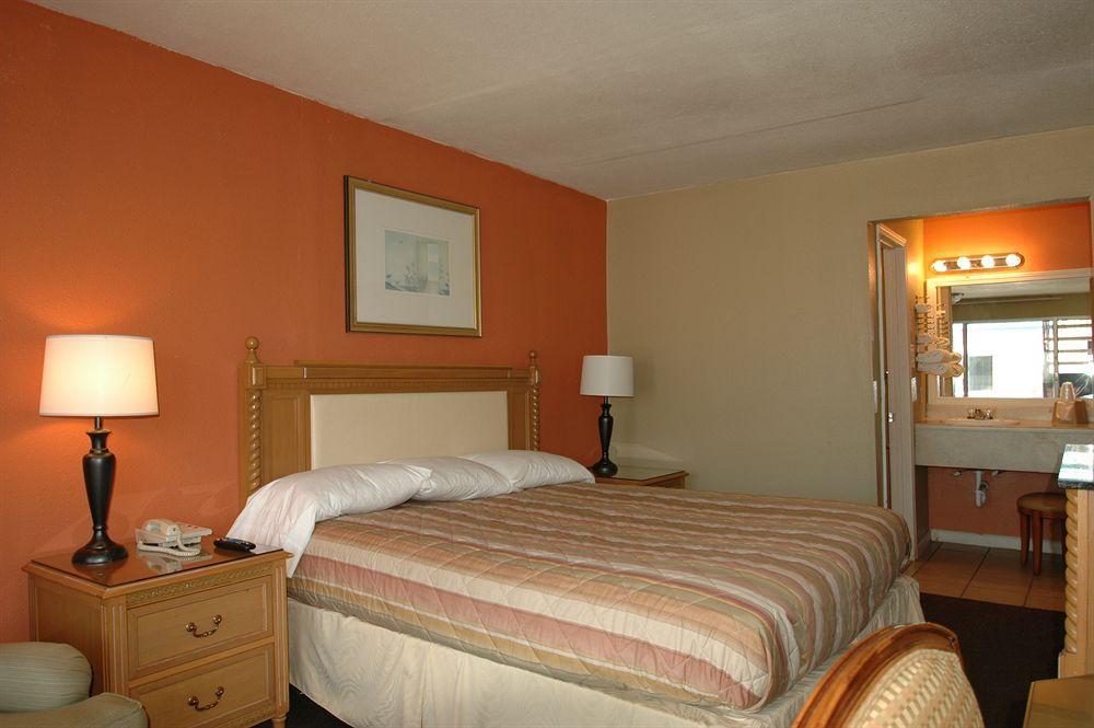 Elf Express Hotel Baton Rouge Exterior photo